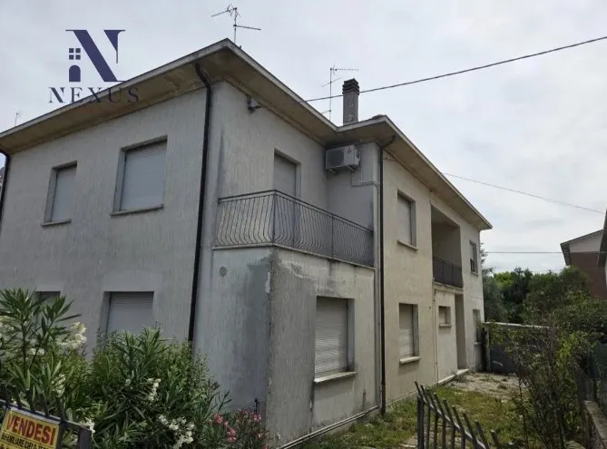 Bifamiliare cielo-terra a Fano — Sassonia – foto 1